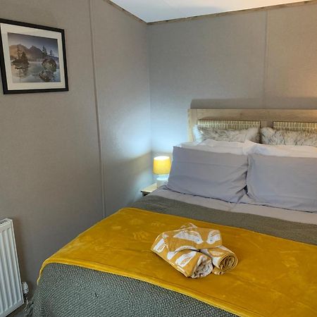 Wildcat Lodge Grantown On Spey Exteriör bild